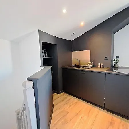 アパート Jolie Maison En Duplex Avec Balcon A