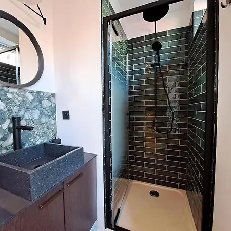 Jolie Maison En Duplex Avec Balcon A